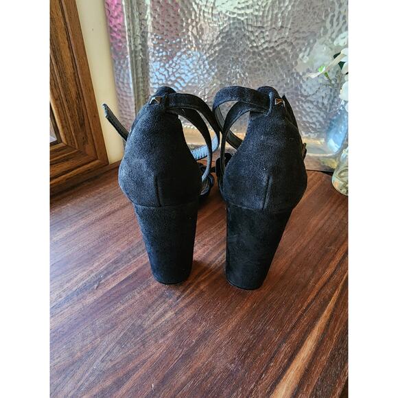 Ted Baker 
Floxen Suede Block Heel Sandal - Picture 3 of 7